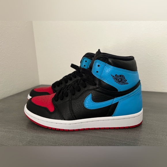 Air Jordan 1 UNC to CHI - Picture 5 of 10